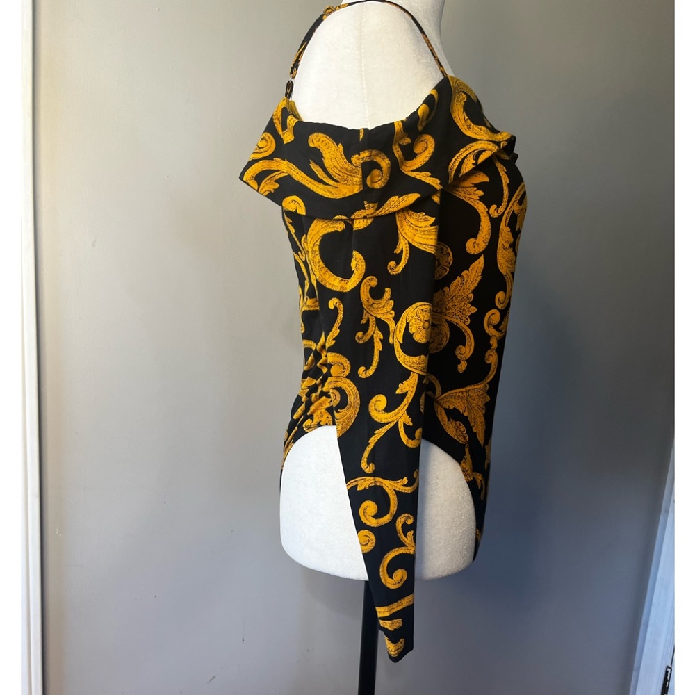 Guess Womans Off the Shoulder BodySuit!!! - Picture 8 of 12